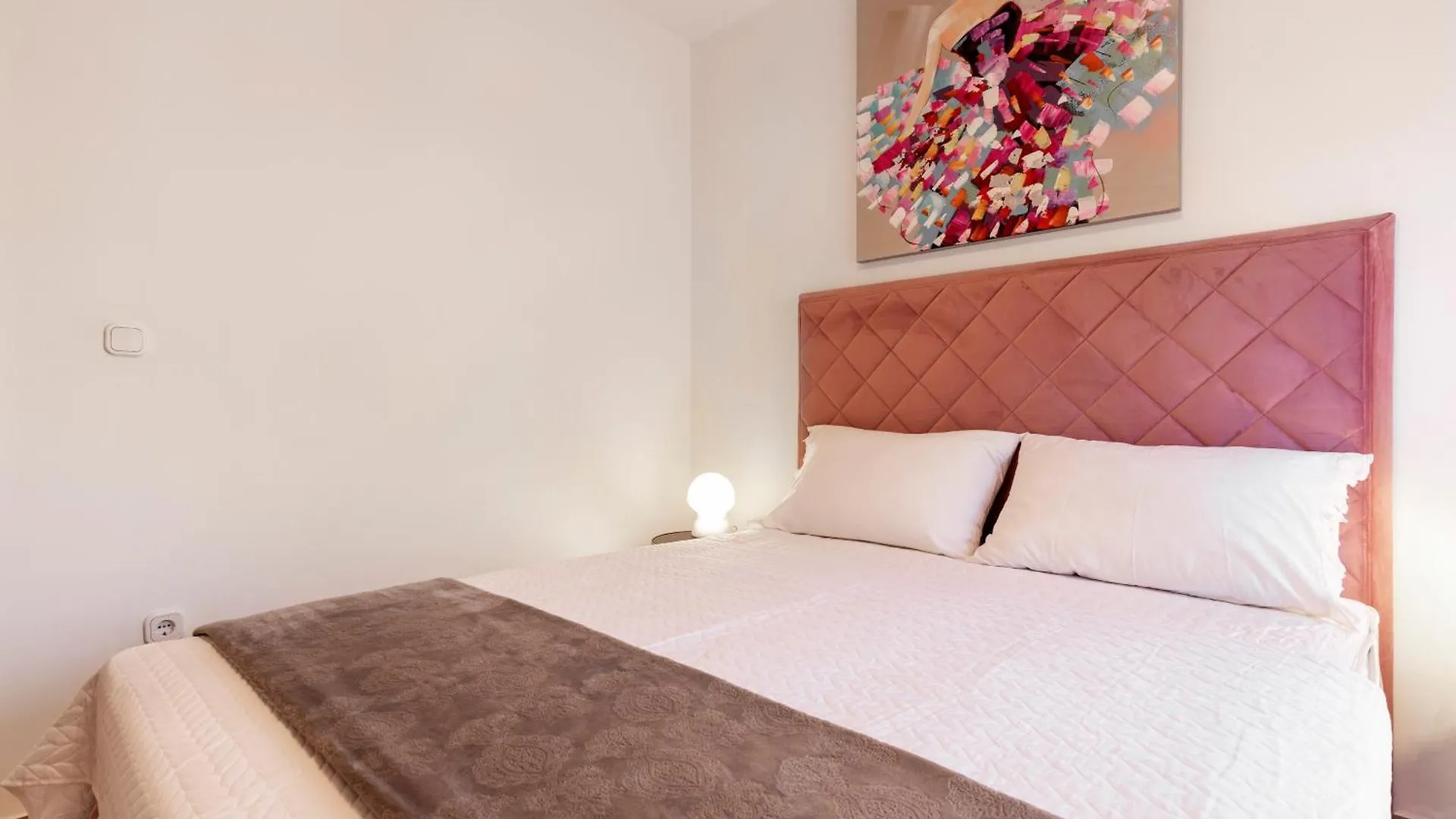 Apartament M & B Bibinje 0*,